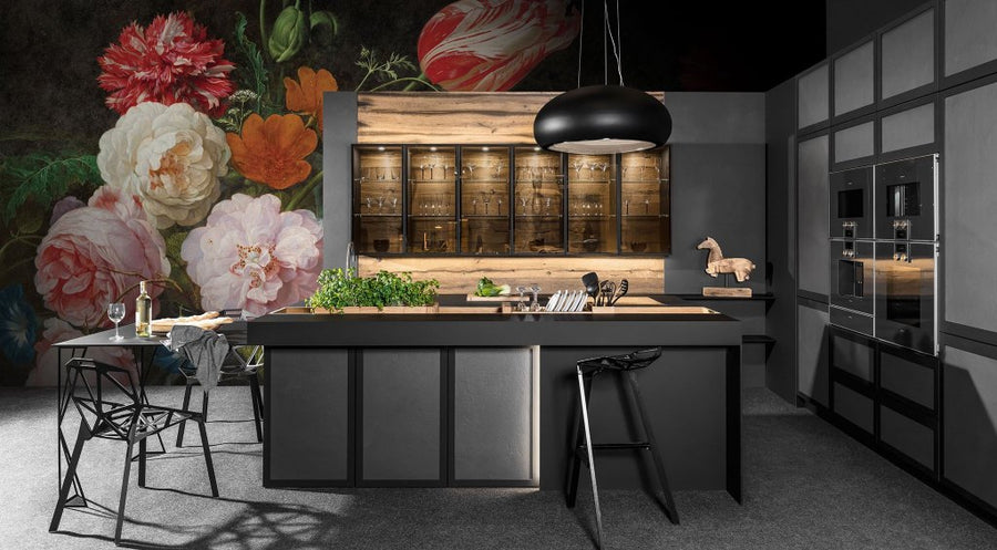 Requiem – Tapeta na wymiar